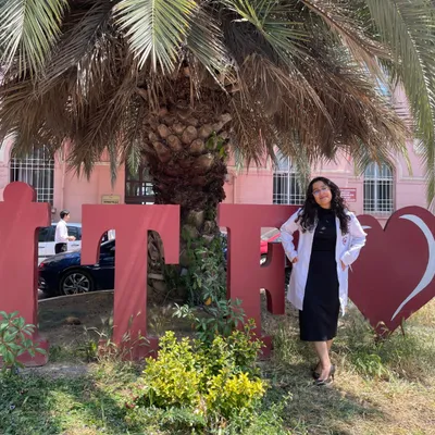 Ayşenur Gürakın — İstanbul Üniversitesi Tıp Fakültesi öğrencisi, Arc Akademi ortaokul özel ders ve koçluk koçu